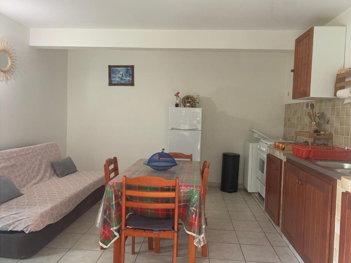 Logement Vacances Gissac Sainte-Anne Exterior photo
